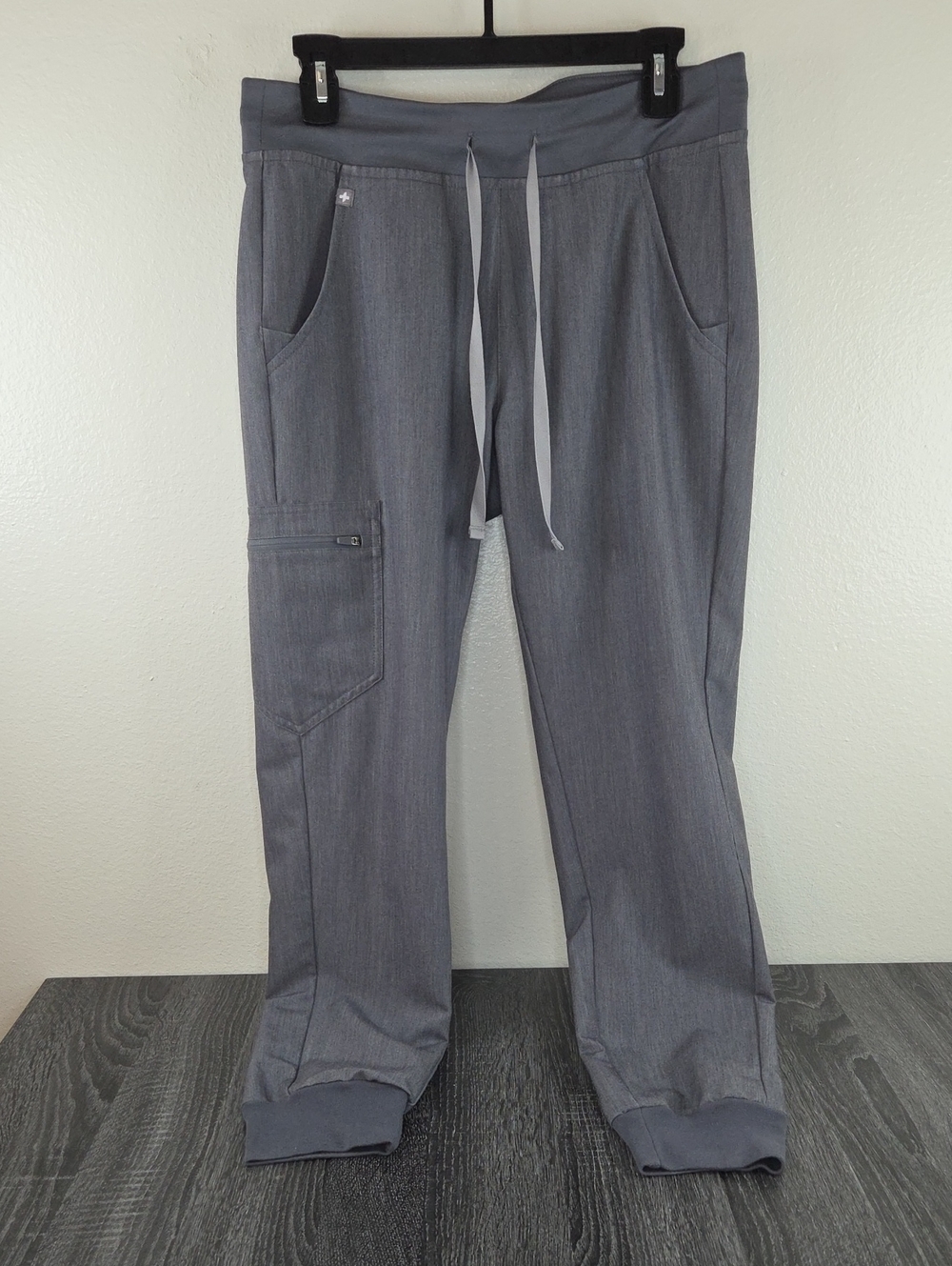 FIGS Womens Small Heather Gray Drawstring Zamora Joggers Technical CollectionEUC